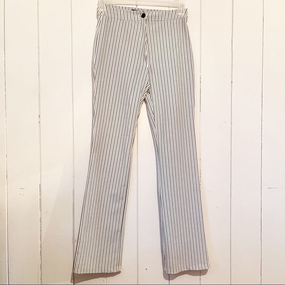 Lorsay Design of the Time Semi Flare striped Pants. Size Small.